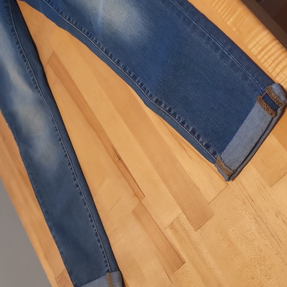 Apt 9 Essentials Slim Capri Jeans Streatchy - Picture 3 of 10